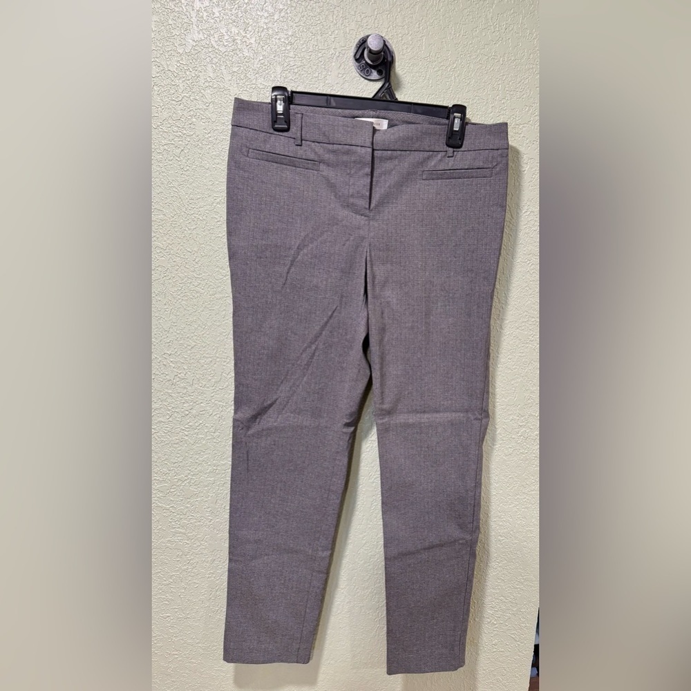 Van Heusen Women's Cropped Pants in Gray